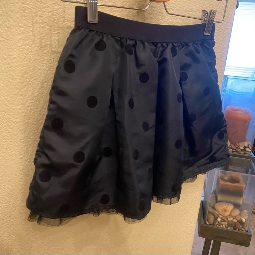 SOLD!! CHEROKEE Target Girls Black Polka Dot Pleated Skirt Size L(10/12) - Picture 2 of 9